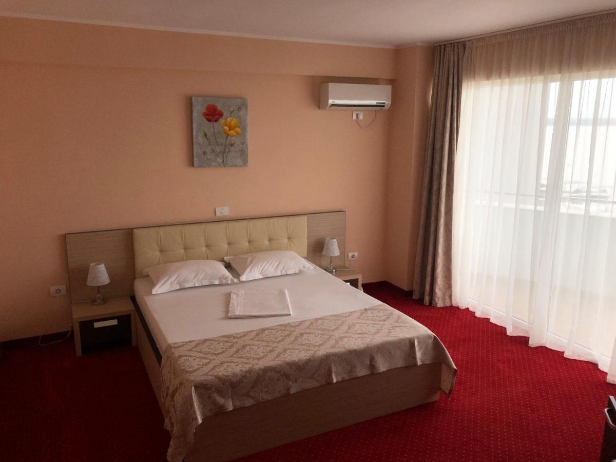 Hotel Romantic Mamaia Luaran gambar