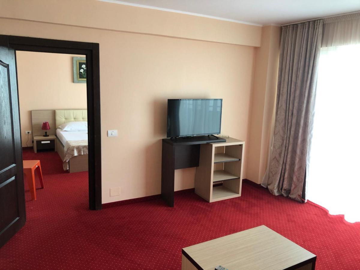 Hotel Romantic Mamaia Luaran gambar