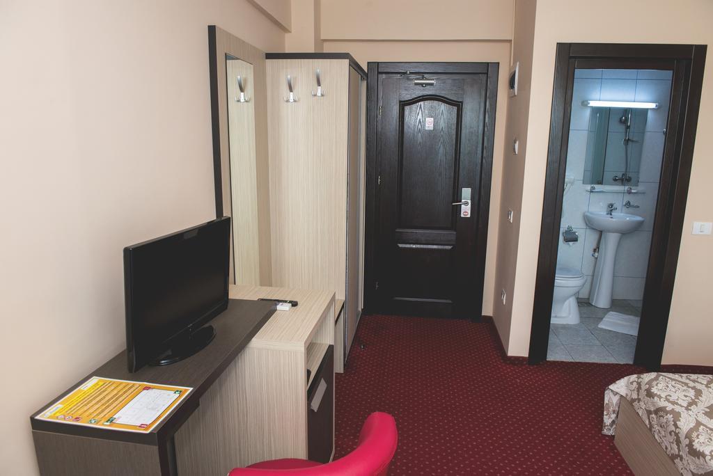Hotel Romantic Mamaia Luaran gambar