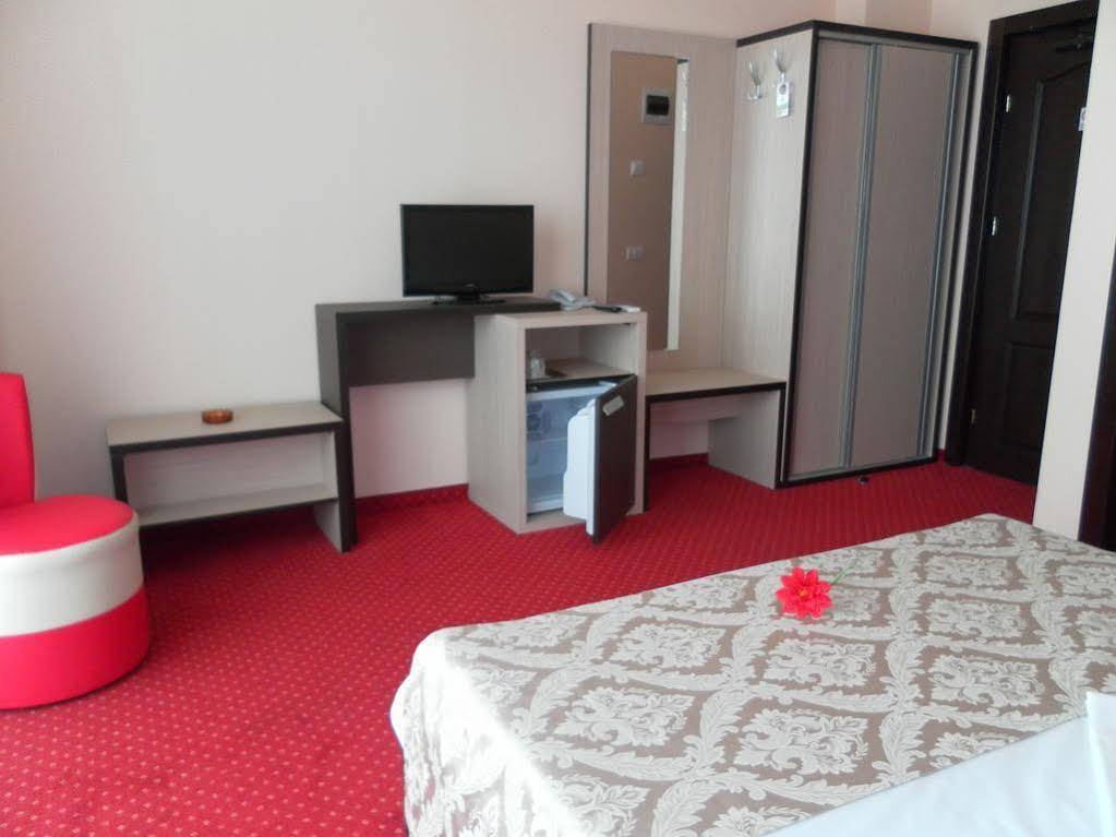 Hotel Romantic Mamaia Luaran gambar